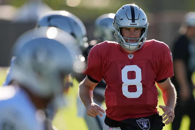 Raiders give QB, defender a timeout