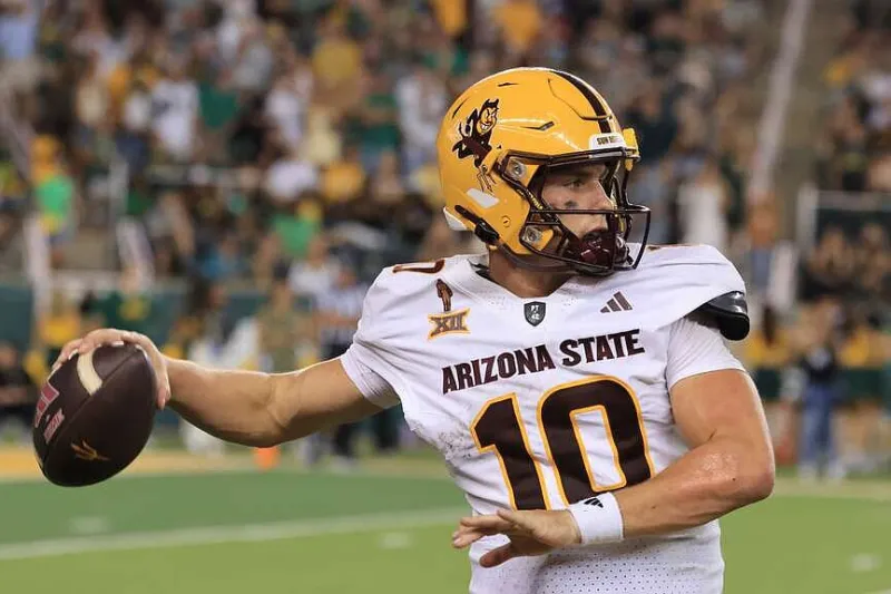 New LSU QB Leavitt says he's healthy, loving Louisiana and impressed by Coach Lane Kiffin's program