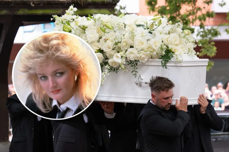 Choir Sings 'Total Eclipse of the Heart' at Bonnie Tyler Funeral