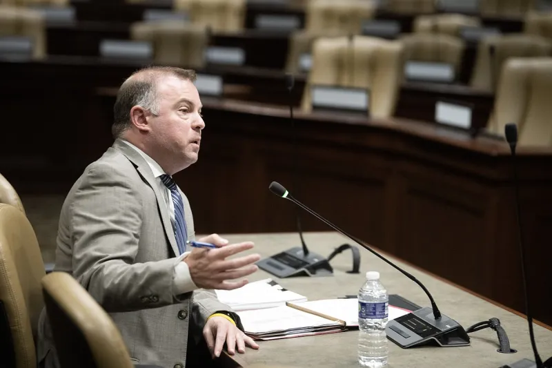 Arkansas panel endorses contribution increases for Medicare-eligible retirees, state and public school employees