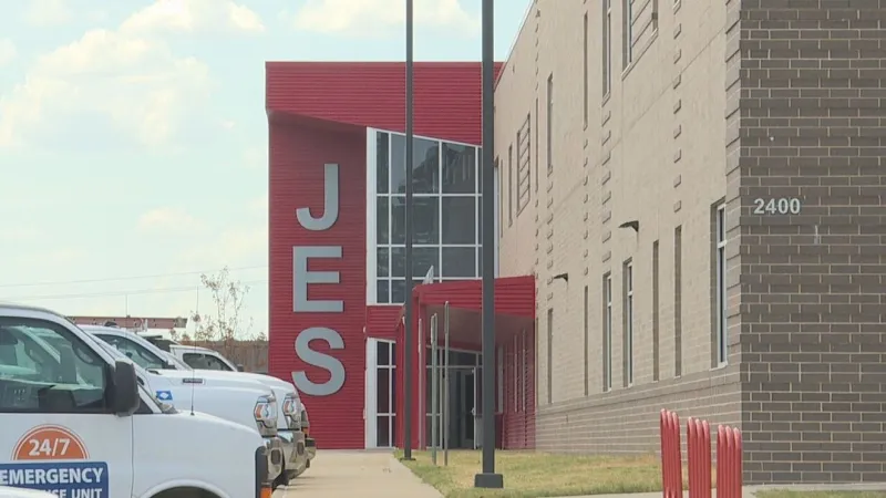 Jacksonville Elementary closed through Sunday after elevated mold found in three areas