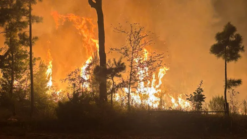 2,000-acre wildfire in Union Co., El Dorado prompts evacuations