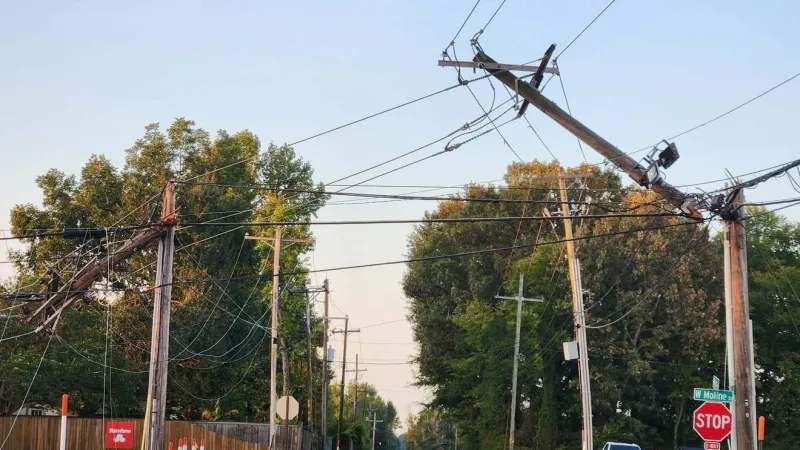 Storm damage hits Central Arkansas; downed power lines reported in Malvern area