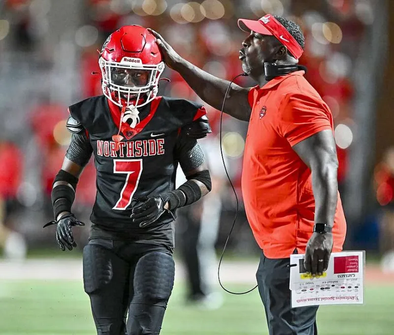 Former coach Felix Curry reaches $525,000 settlement with Fort Smith School District over his 2024 removal as Northside football coach