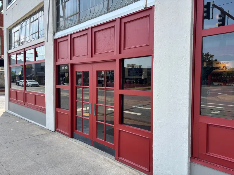 Hazel's Public House opens in the River Market