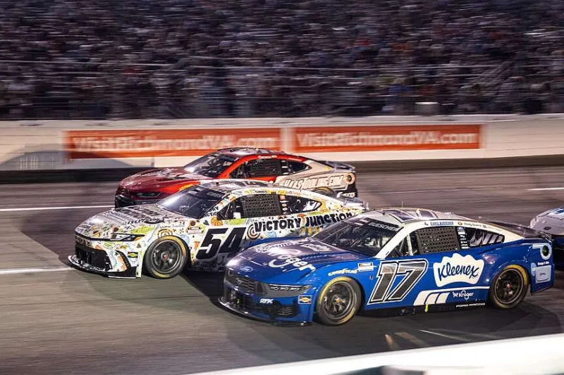Drivers take aim at final three playoff spots
