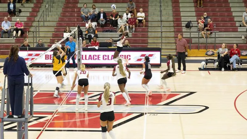 Reddies Fall 2-0 on Final Day of Bettye Wallace Classic