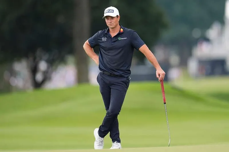 Hovland takes lead in contentious final