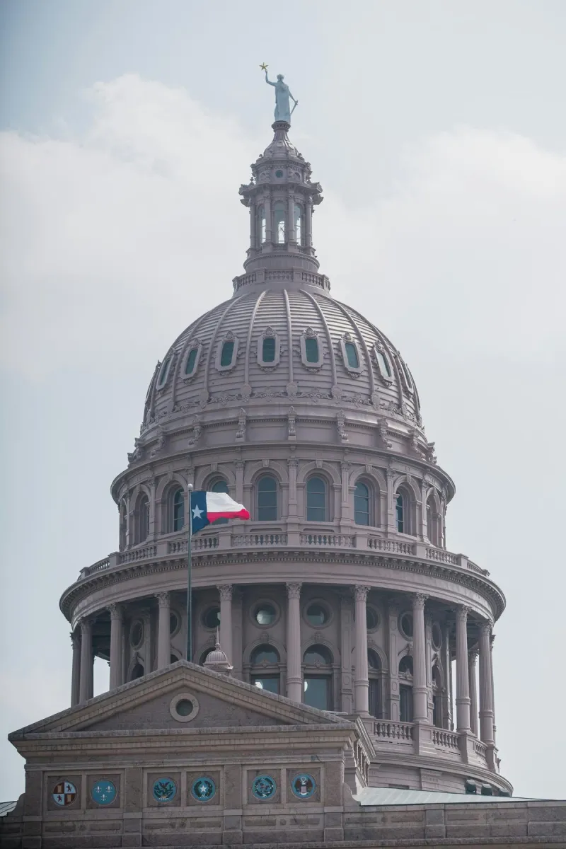 New Texas Laws Target Solar Scams, Right-to-Repair, and Precious Metals