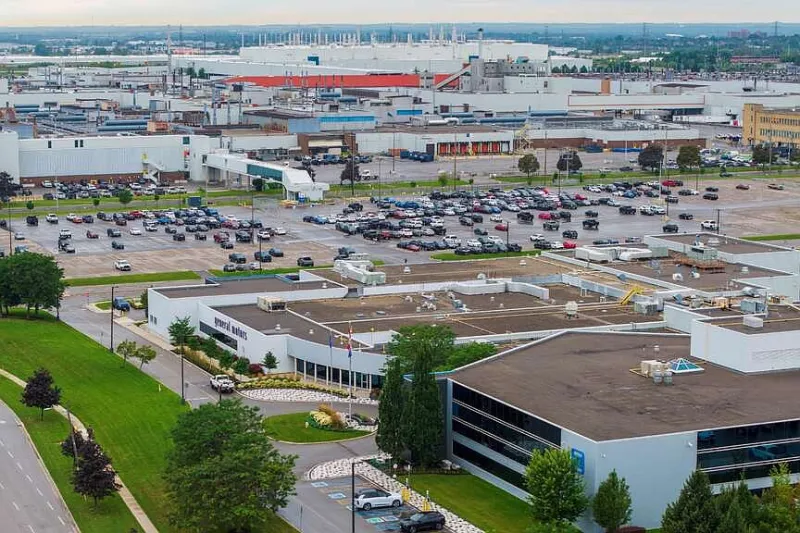 GM set to produce trucks in Ontario