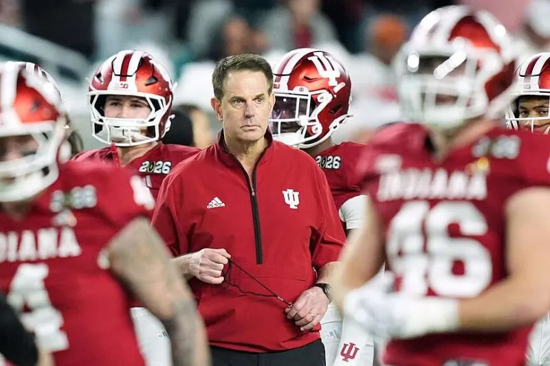 Curt Cignetti's sustained success has changed the game for No. 6 Indiana on the recruiting trail