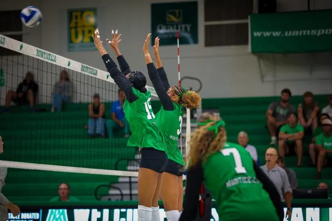 Volleyball Drops Home Opener to Arkansas-Fort Smith