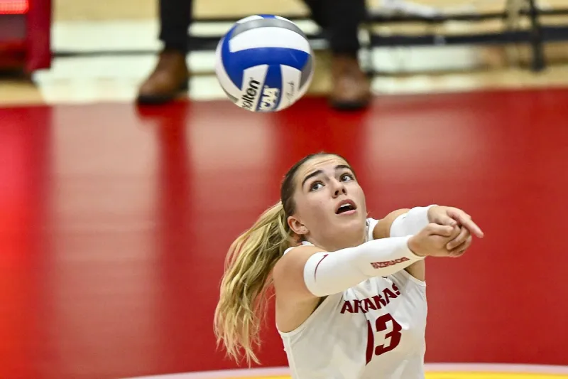 Maryland claims 3-1 win over Arkansas volleyball in Big Ten/SEC Challenge