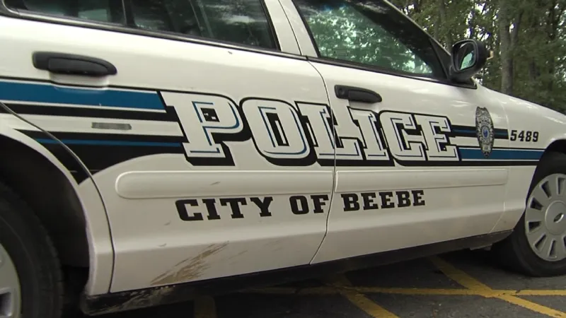 Beebe police investigate after body found off West Georgia Street roadside