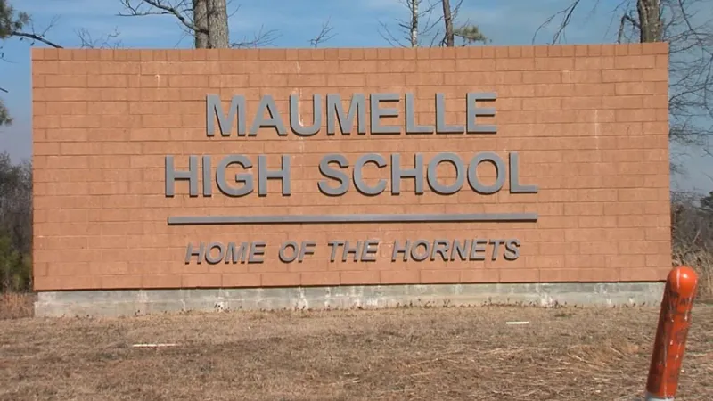 Police increase presence at Maumelle High School Friday after AI 'Cat in the Hat' threat