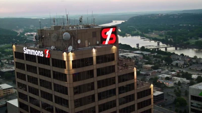 Simmons Bank closing 26 branches in December, 6 in Arkansas