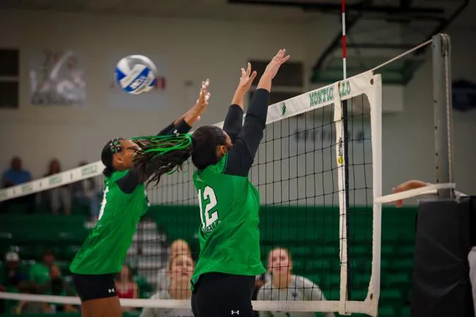 UAM Volleyball Drops Tournament Opener to Christian Brothers