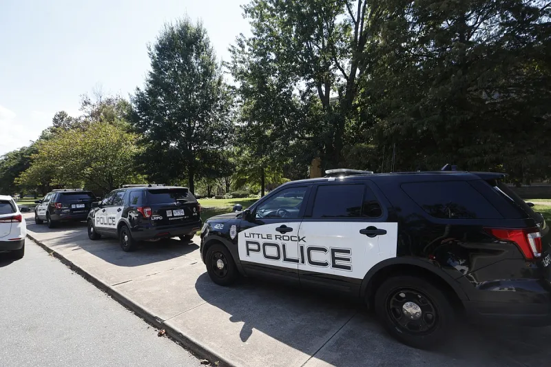 Police again use pepper spray to disperse crowd watching fight at Little Rock Central High, principal says