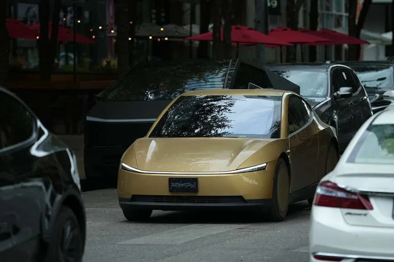 Steering-wheel-less Cybercab by Tesla under investigation