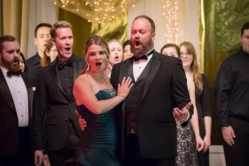 ENTERTAINMENT: Hot Springs' Muses set old and new 'Standards'