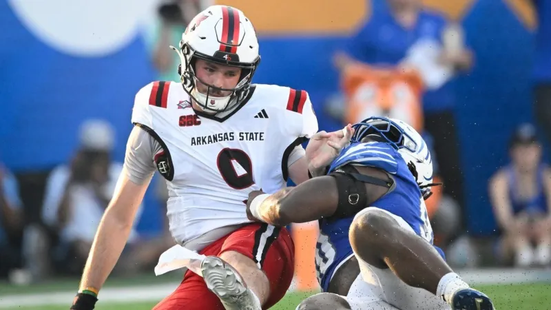 Jaylin Carter scores 4 TDs to lead Memphis past Arkansas State 42-24