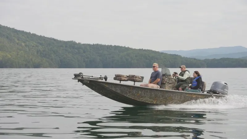 Coast Guard Auxiliary, marina owner urge safe boating on Arkansas waterways