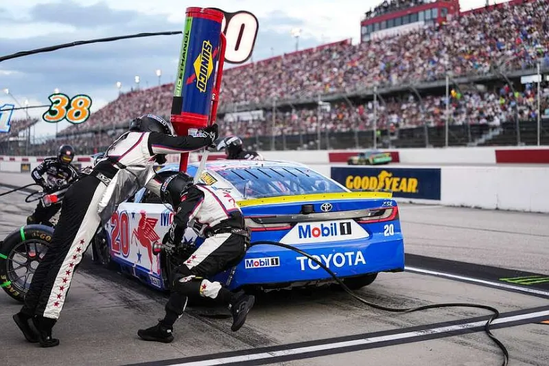 Bell begins Chase by ending drought