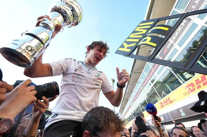 Antonelli starts 19th, charges to victory