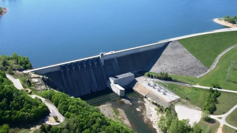 74-year-old swimmer killed after being hit by a boat on Beaver Lake