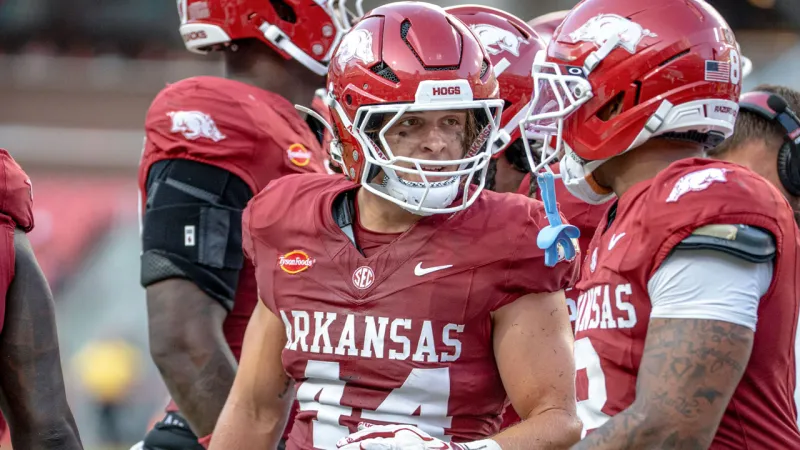 Newcomer that stood out to former Razorback tight end DJ Williams