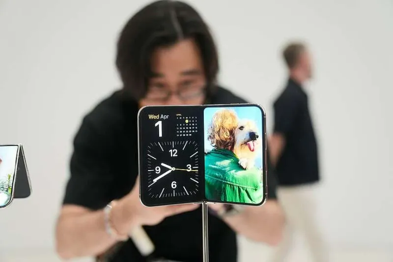 Apple unveils foldable iPhone Duo