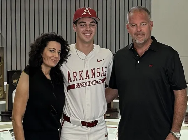 Get to know: '27 Arkansas baseball commitment Kam Smith