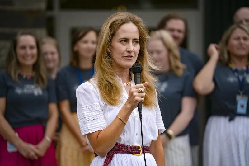 Olivia and Tom Walton pledge $100 million for national push to cut maternal deaths by half
