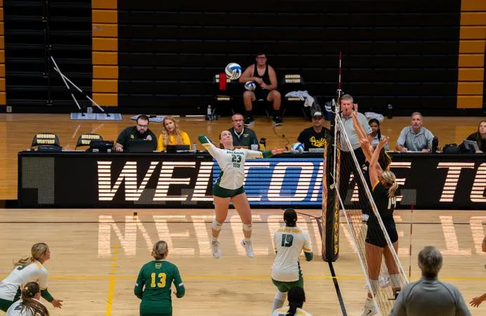 Golden Suns go 1-1 for the first day of Griffin Volleyball Invitational