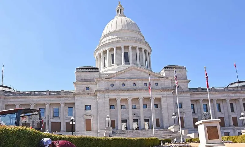 Arkansas auditors find $34,037 in unallowable expenses at Nevada County school district