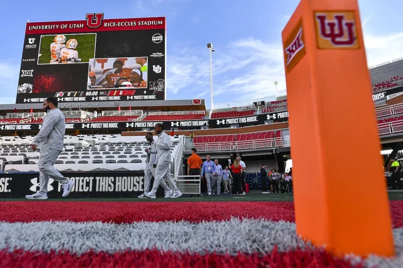 LIVE SCORE UPDATES & ANALYSIS: Arkansas football vs. Utah