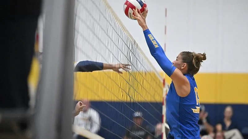 Volleyball Sweeps Texas Wesleyan to Halt 12-Match Slide in Series