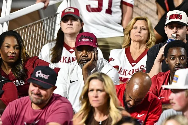 Arkansas football takes step back defensively and struggles to run in big loss at No. 20 Utah