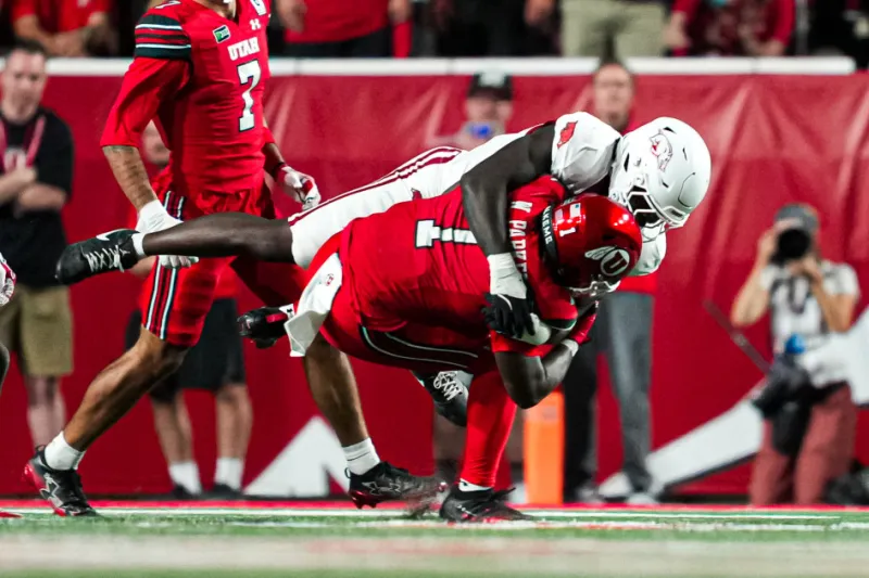 Hogs fall on road against #20 Utah