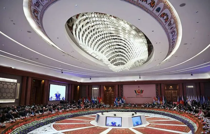 Modi urges cooperation at summit