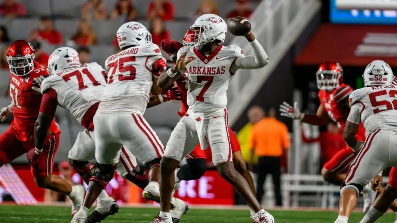 Arkansas falls to No. 20 Utah in gruesome 43-10 loss