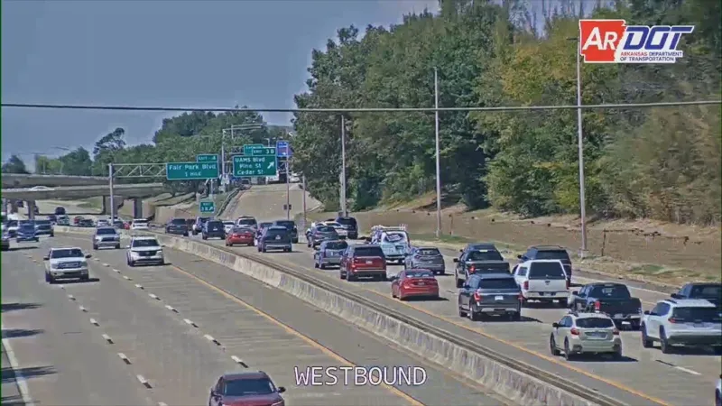 Crash near UAMS exit on I-630 Westbound stalls Little Rock traffic; injury reported