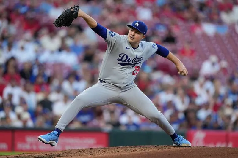 MLB roundup: Dodgers clinch record-tying 14th straight playoff berth by beating Reds