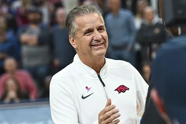 Consensus 5-star shooting guard Adan Diggs plans to visit Arkansas