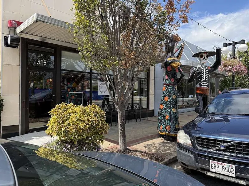 RESTAURANT TRANSITIONS: Catrina Carina opens in Argenta; LR brewpubs offer Octoberfests