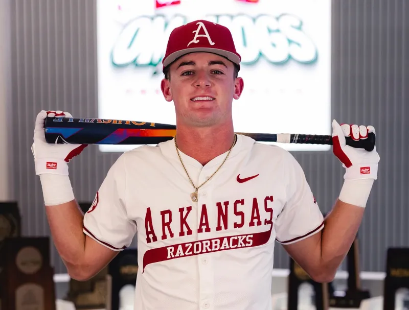 Get to know: '27 Arkansas baseball commitment Levi Leathers