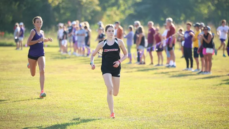 Montgomery Claims Another Record, Reddies Take Second at Lois Davis Invitational