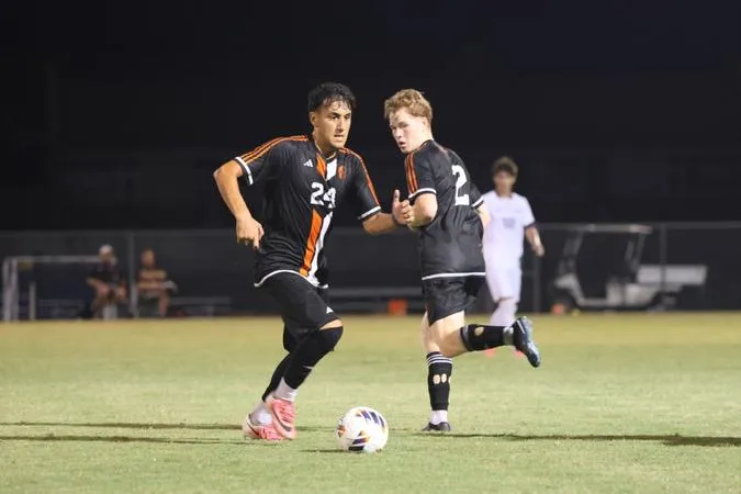 Men's Soccer Drops Friday Night Bout to Millsaps
