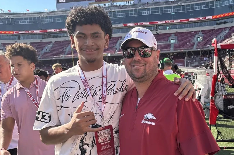 Springdale tight end gains Arkansas offer during visit