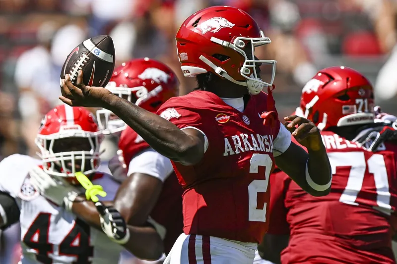 Arkansas football notebook: Razorbacks experiment with 2 QB system in loss to Georgia